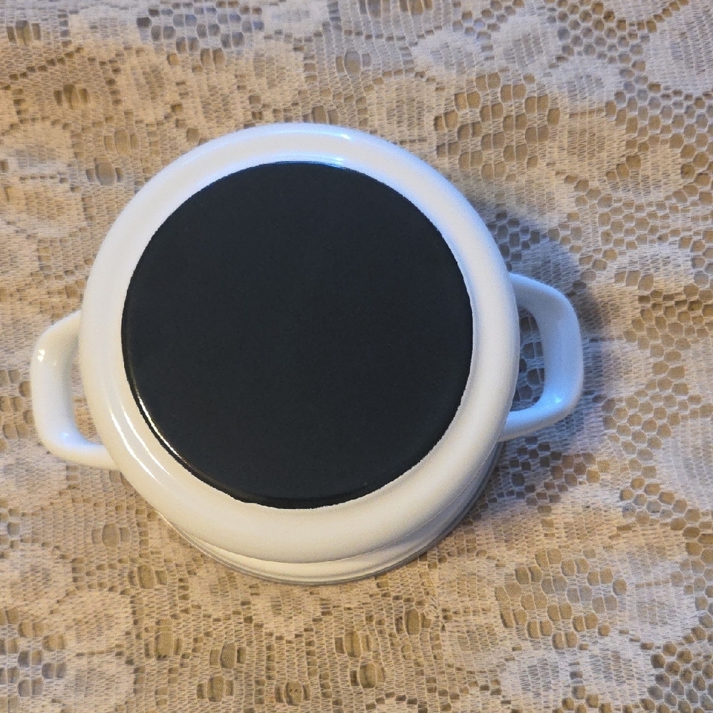 White Soup Pot with Glass Warming Stand - Picture 6 of 11